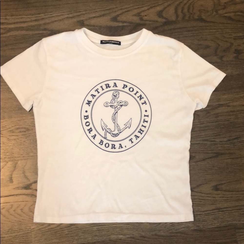 Brandy Melville women’s graphic tee